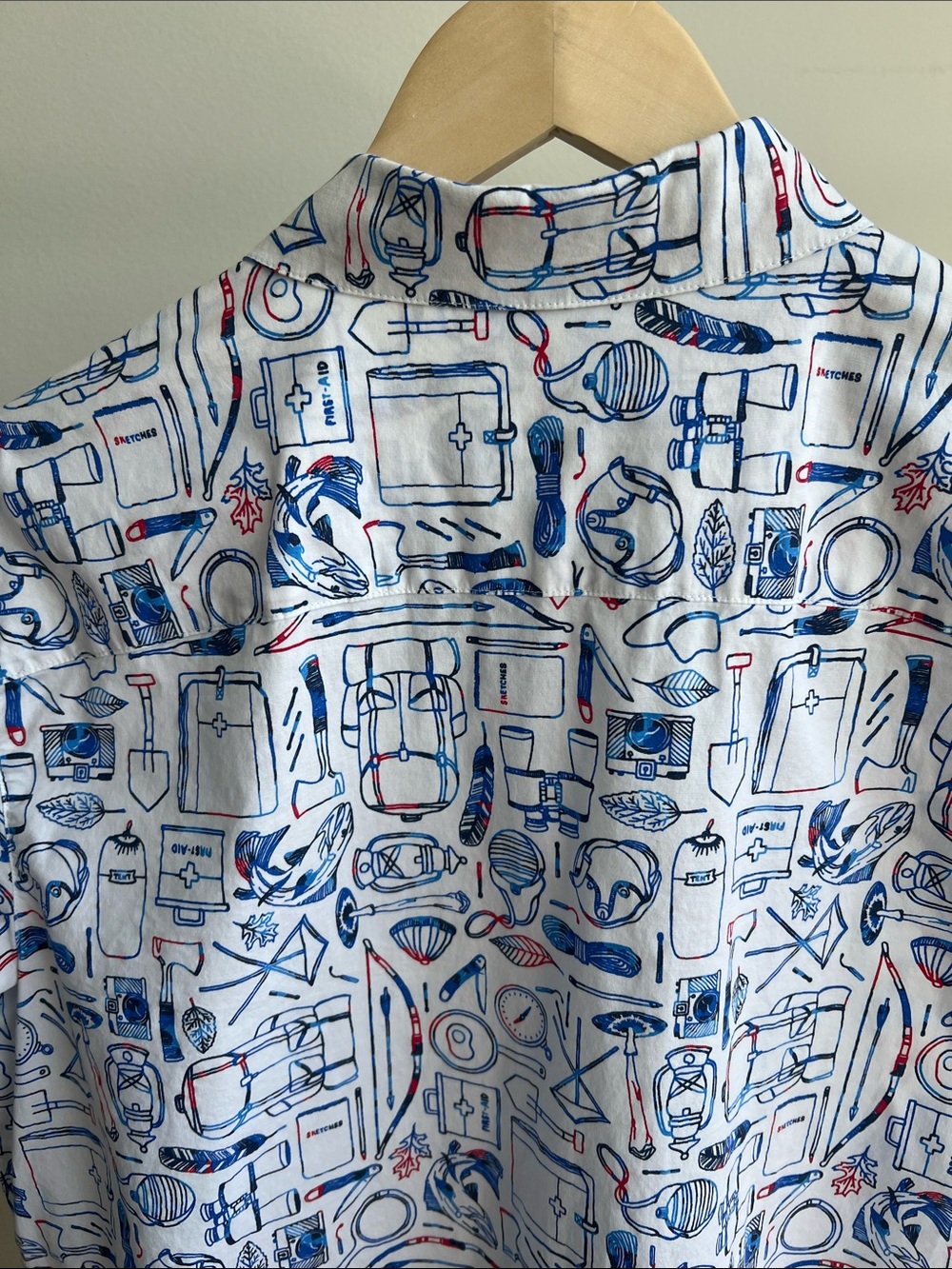 Columbia Short-Sleeve Shirt With Camping Gear Print - Picture 6 of 8